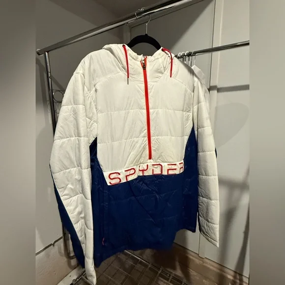 Men’s Spyder Snow puffer Jacket. Size Large. Great Condition - Picture 2 of 4
